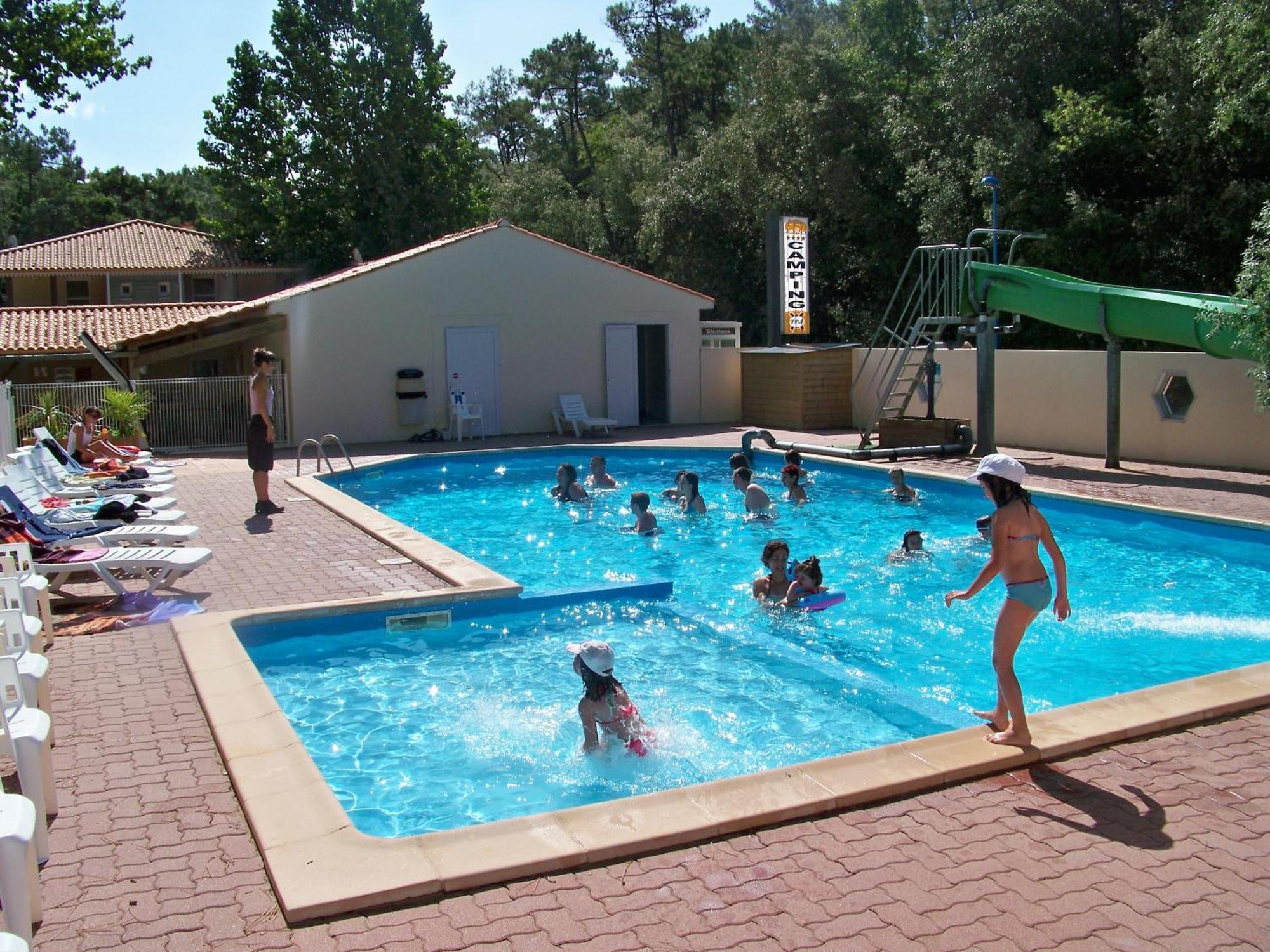 Camping Le Clos Des Pins Longeville-sur-Mer Εξωτερικό φωτογραφία