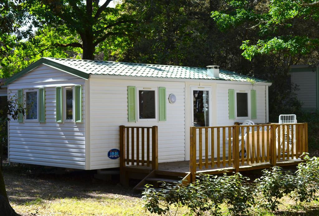 Camping Le Clos Des Pins Longeville-sur-Mer Εξωτερικό φωτογραφία